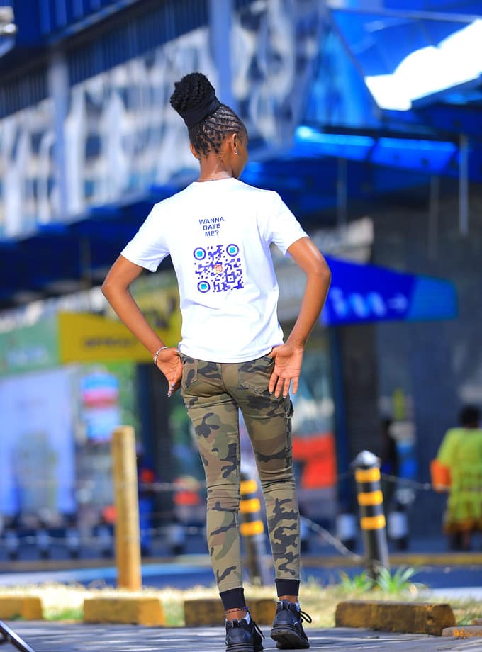 Women’s T-Shirt: “Connecti-Tee Chic”